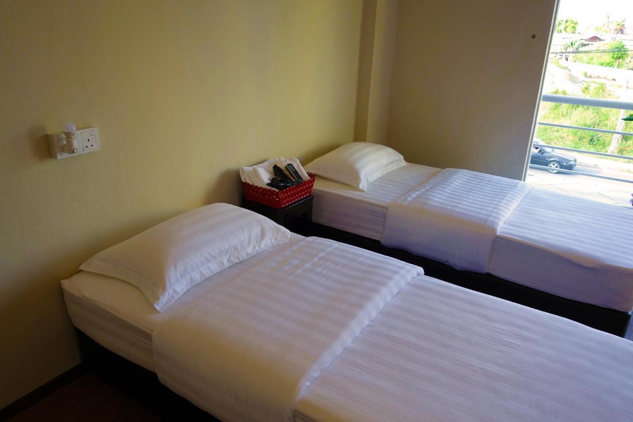 Ae Semporna Guesthouse 极潜旅店 Экстерьер фото