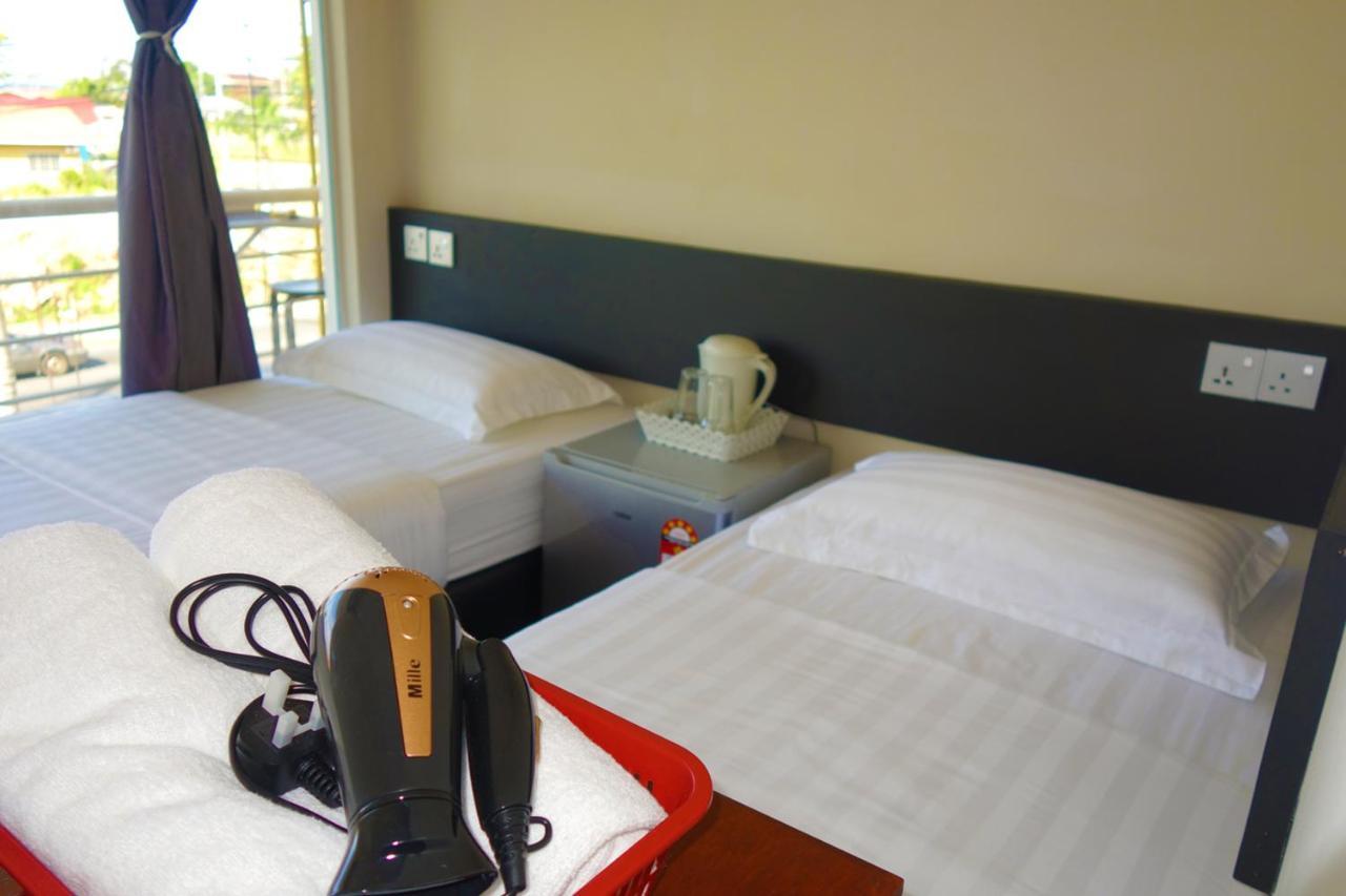 Ae Semporna Guesthouse 极潜旅店 Экстерьер фото