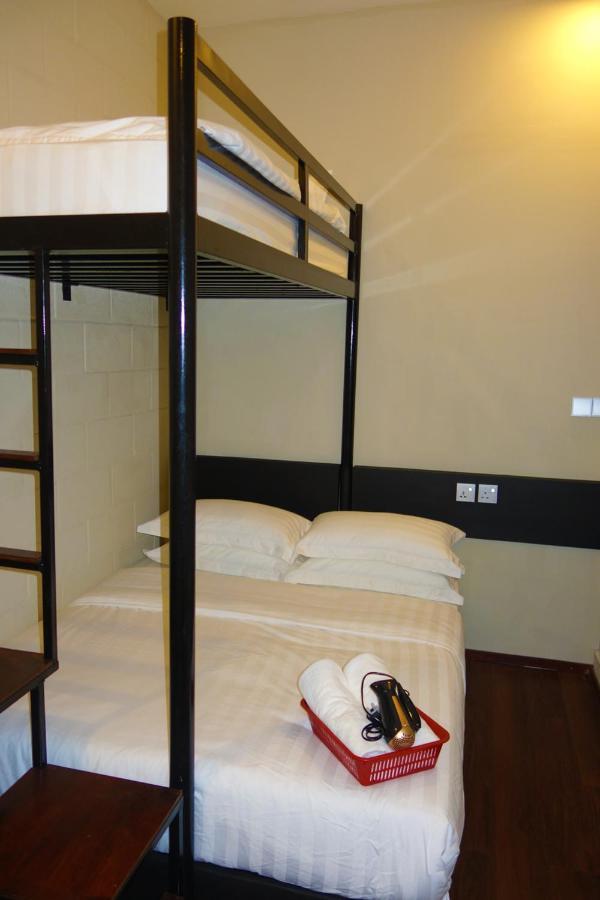 Ae Semporna Guesthouse 极潜旅店 Экстерьер фото