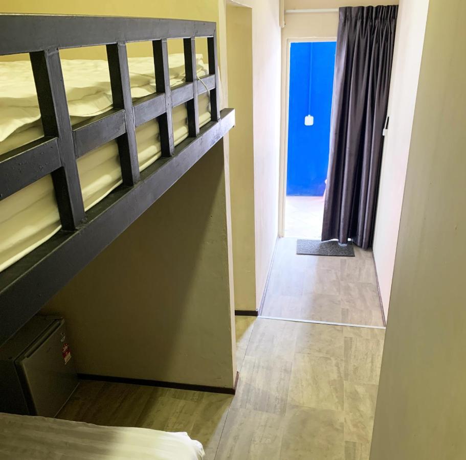 Ae Semporna Guesthouse 极潜旅店 Экстерьер фото