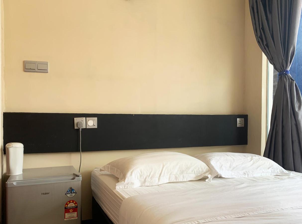 Ae Semporna Guesthouse 极潜旅店 Экстерьер фото