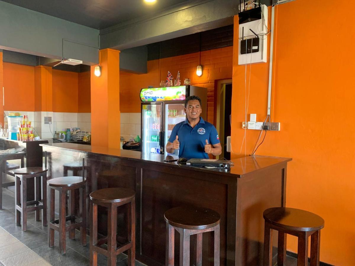 Ae Semporna Guesthouse 极潜旅店 Экстерьер фото